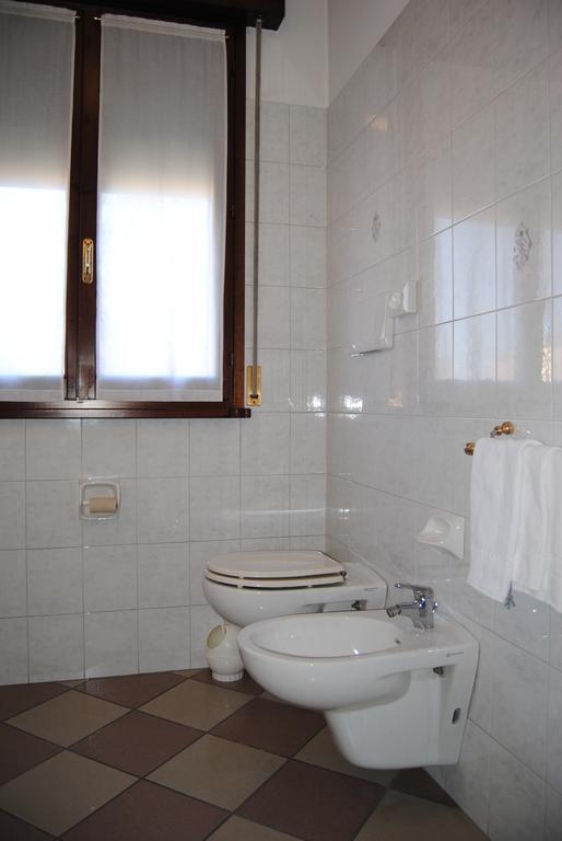 Hotel La Fenice Formigine Cameră foto
